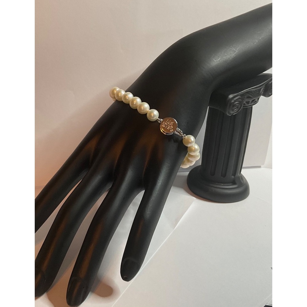 PGFM Genuine Freshwater cultured pearl bracelet from Helzberg Diamonds. 7.5"